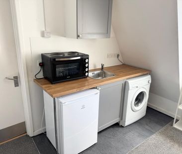 Studio to rent - Photo 3