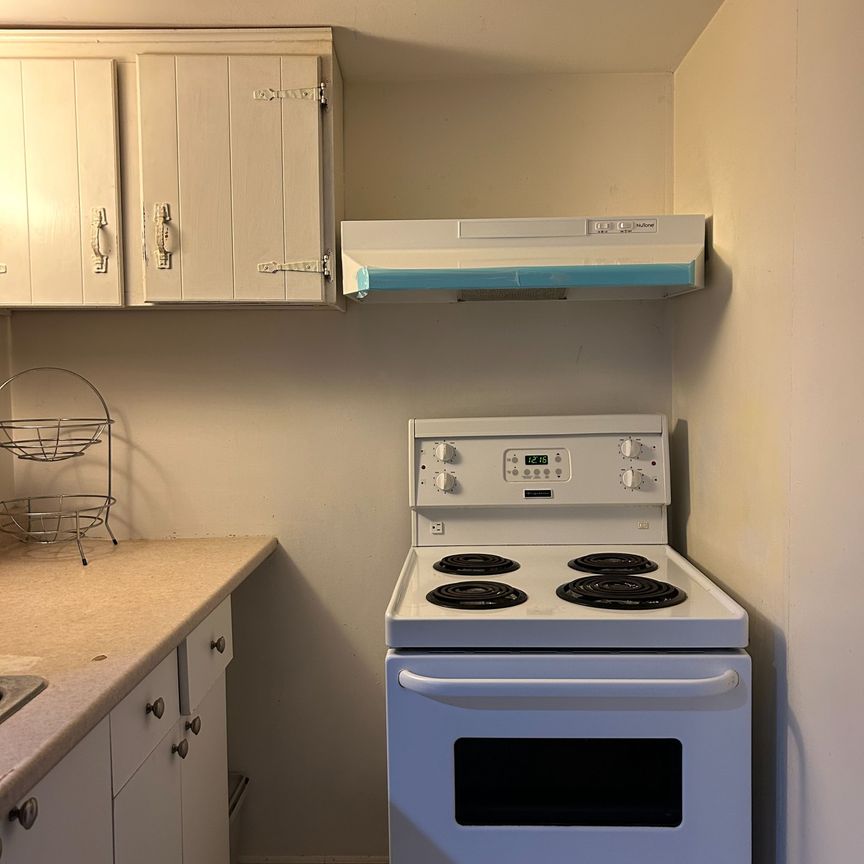 For Lease - 23 Pineway Blvd Boulevard Unit# Suite A, Toronto, Ontario - Photo 1