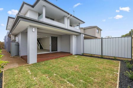 9 Taylor Avenue, Burwood East VIC 3151 - Townhouse For Rent | Domain - Photo 2