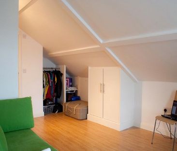 28 Bath Street, Huddersfield, HD1 - Photo 1