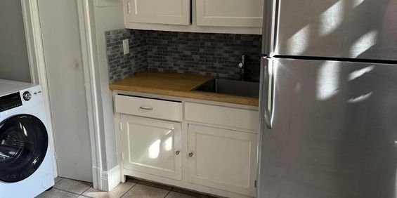 Immeuble - 866 à 882 Short Très Joli 4 1/2 Au Centre Ville De Sherbrooke. - Photo 3