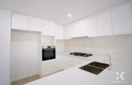 1-3 Hilltop Cresent, Melbourne - Photo 2