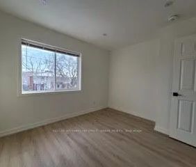 84 Foch Avenue #2 - Photo 2