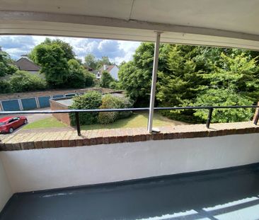 Price £1,550 pcm - Available 20/06/2025 - Unfurnished - Photo 3