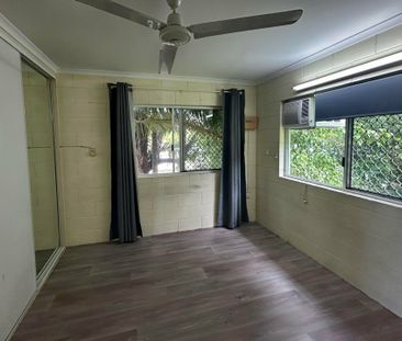 CENTRALLY LOCATED!! - Photo 4