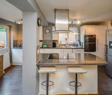 Teall Court, Ossett, WF5 - Photo 1