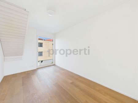 Familienfreundliches Einfamilienhaus mit sonnigem Garten und modernem Design in Urdorf - Photo 3