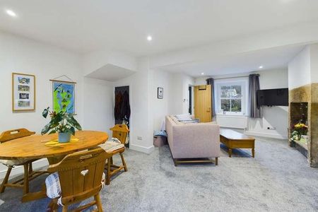 Lymmcott, Hawthorn Road, Bolton Le Sands, Carnforth, LA5 - Photo 3