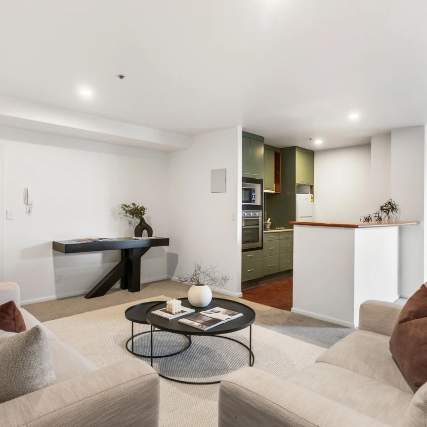 Modern City-Fringe Apartment 2 Bedrooms 2 Bathrooms 2 Car Parks - Photo 1