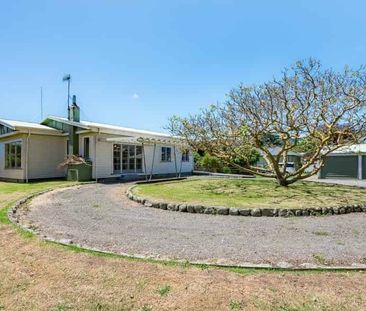 Welcome to 27 Goldsborough Avenue. - Photo 5