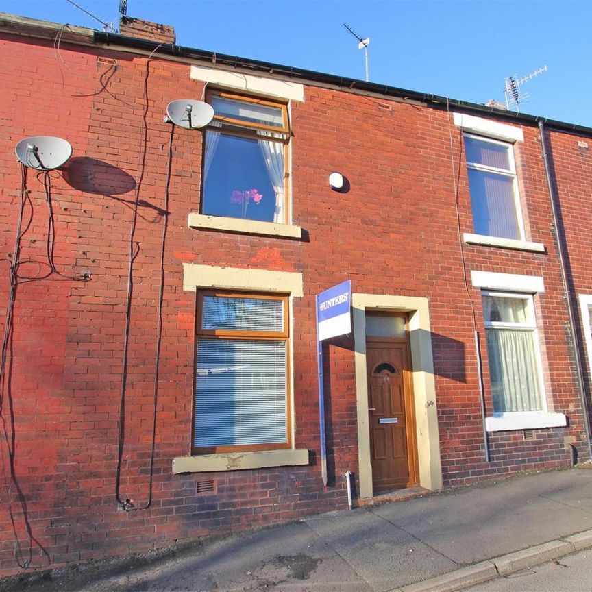 2 bedroom House To Let - Photo 1