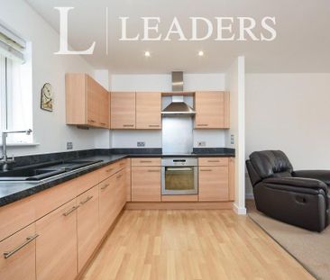 2 bedroom flat to rent - Photo 4
