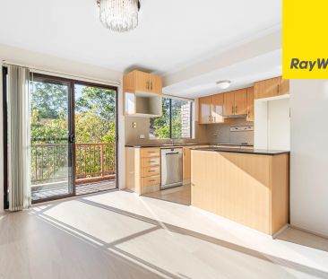 Two Bedroom Townhouse - Photo 6