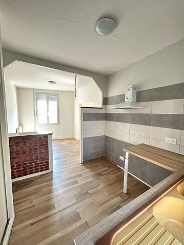 Location Appartement 4 pièces 98m² - Photo 5