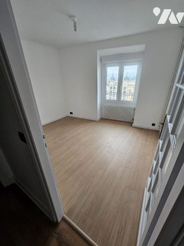 APPARTEMENT / Place Hôtel de Ville - Photo 5