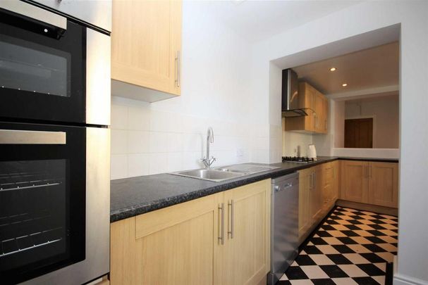2 bedroom semi-detached house to rent - Photo 1
