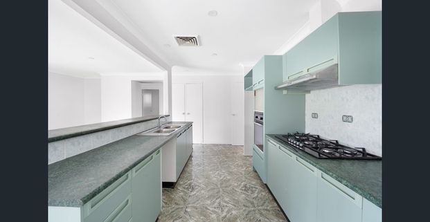 Spacious Family Home in a Prime Cecil Hills Location - Photo 1