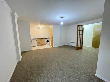 1 bedroom flat to rent - Photo 2