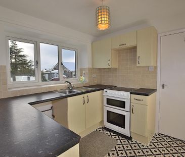 2 bedroom detached bungalow to rent - Photo 6