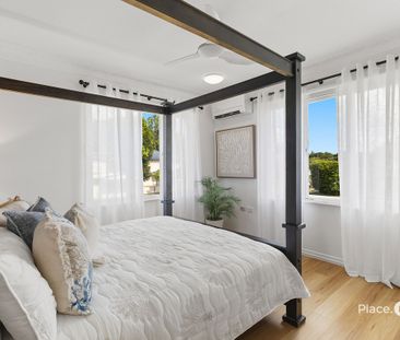Family Home in a Quiet Yeronga Pocket - Photo 6