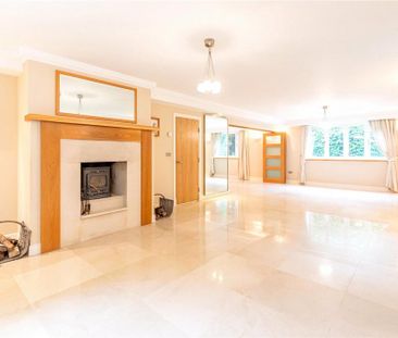 5 bedroom detached house to rent - Photo 2