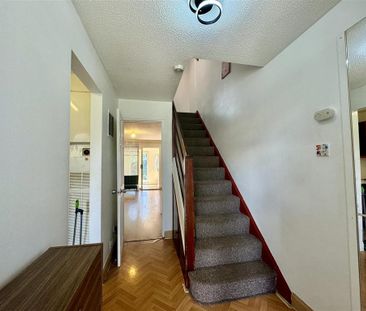 2 bedroom semi-detached house to rent - Photo 5