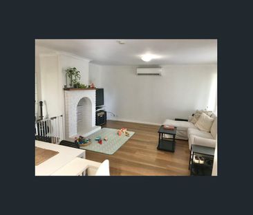 Light and Bright Living - Photo 2