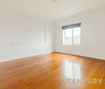 Private & Peaceful Living in a Prime Dandenong Location - Photo 5
