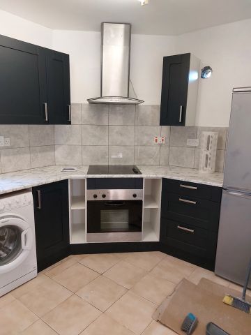 1 Bed Flat, Taylor Green, W3 - Photo 4