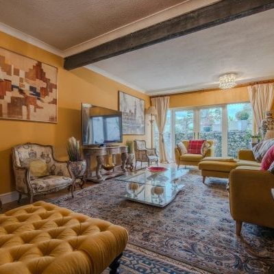 St. Marys Street, Carmarthen, SA31 - Photo 1