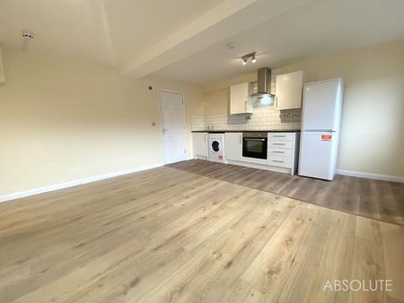 2 bedroom flat to rent - Photo 3