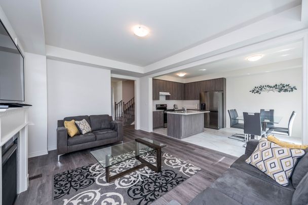 For Lease - 43 Silver Meadow Gardens, Hamilton, Ontario - Photo 1