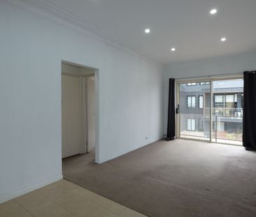 Home For Rent - Photo 3