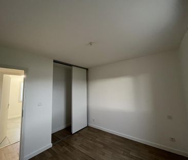 Location Maison 4 pièces 78m² LE PELLERIN 44640 - Photo 2