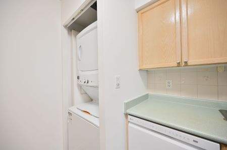 For Lease - 1 Pemberton Avenue Unit# 1606, Toronto, Ontario - Photo 5