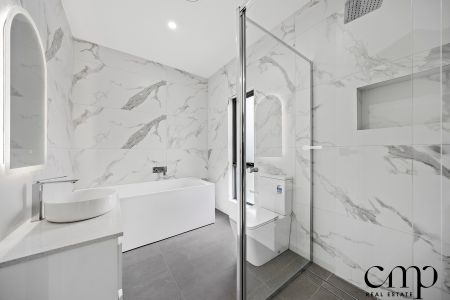 3A Cuthel Place, Campbelltown NSW 2560 - House For Rent | Domain - Photo 5