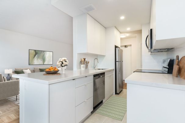 For Lease - 1220 Bayview Avenue Unit# 303, Toronto, Ontario - Photo 1