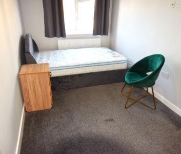 Bridge Street, Town Centre, Northampton, NN1 - Photo 3