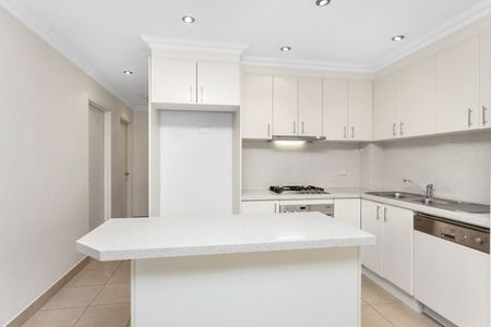 Narrabeen, 3/146 Ocean Street - Photo 4