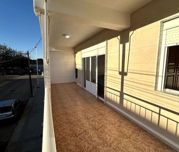 Alquiler de piso en Calle Isla del Barón - Photo 3