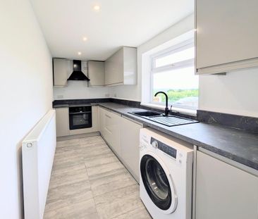 2 bedroom house to rent - Photo 2