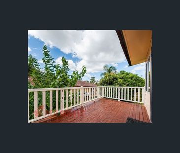 38 Lyngrove Street, Kingston, Qld 4114 - Photo 2