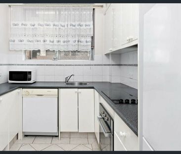 2 BEDROOM UNIT - Photo 3