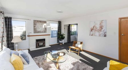 Tranquil Avondale - Photo 4