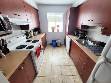 5½ à louer à Sherbrooke – Secteur Mont-Bellevue & Université - Photo 5