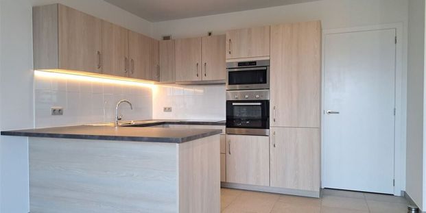 Appartement te huur in Borgloon voor € 795 met 1 slaapkamer - Photo 1