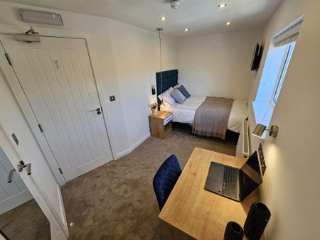 1 bedroom in a house share to rent - Photo 5