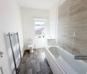 2 bedroom end of terrace house to rent - Photo 6