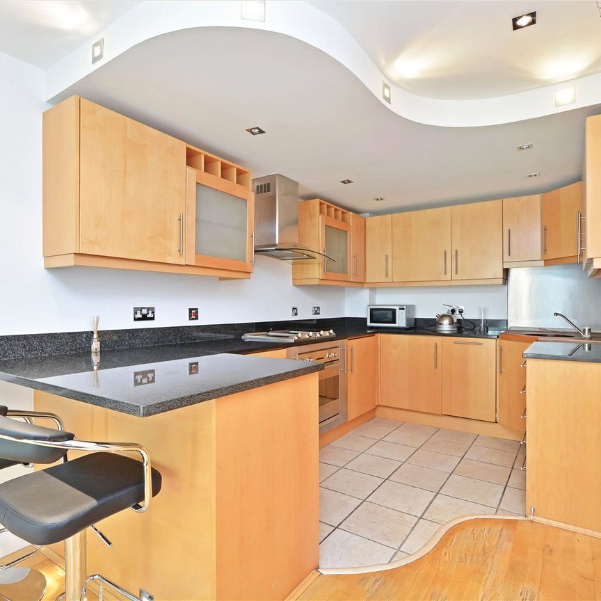 Millharbour, E14 - Photo 1