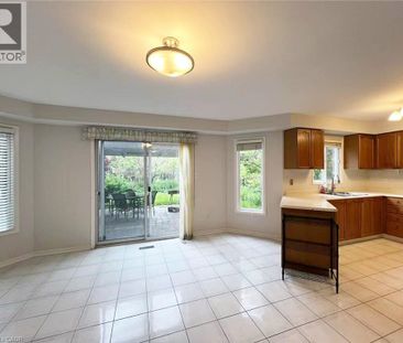 25 THORNTON Trail, Dundas, Ontario, L9H6X9 - Photo 2